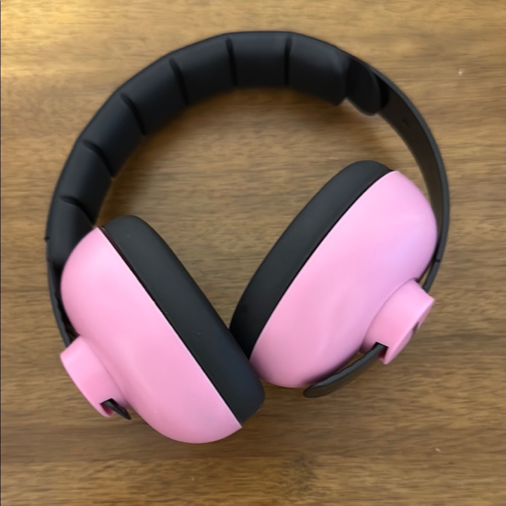 Kids noise cancelling headphones
